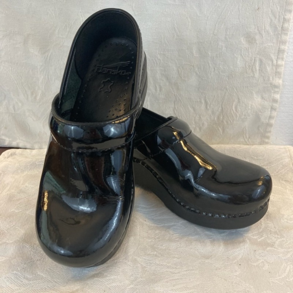 Dansko Professional Black Patent Leather Slip-On Clog Women 36 US5.5-6 Excellent